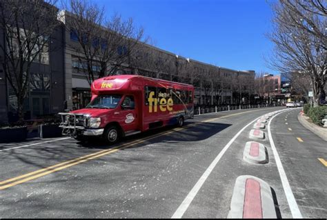 bethesda free bus.